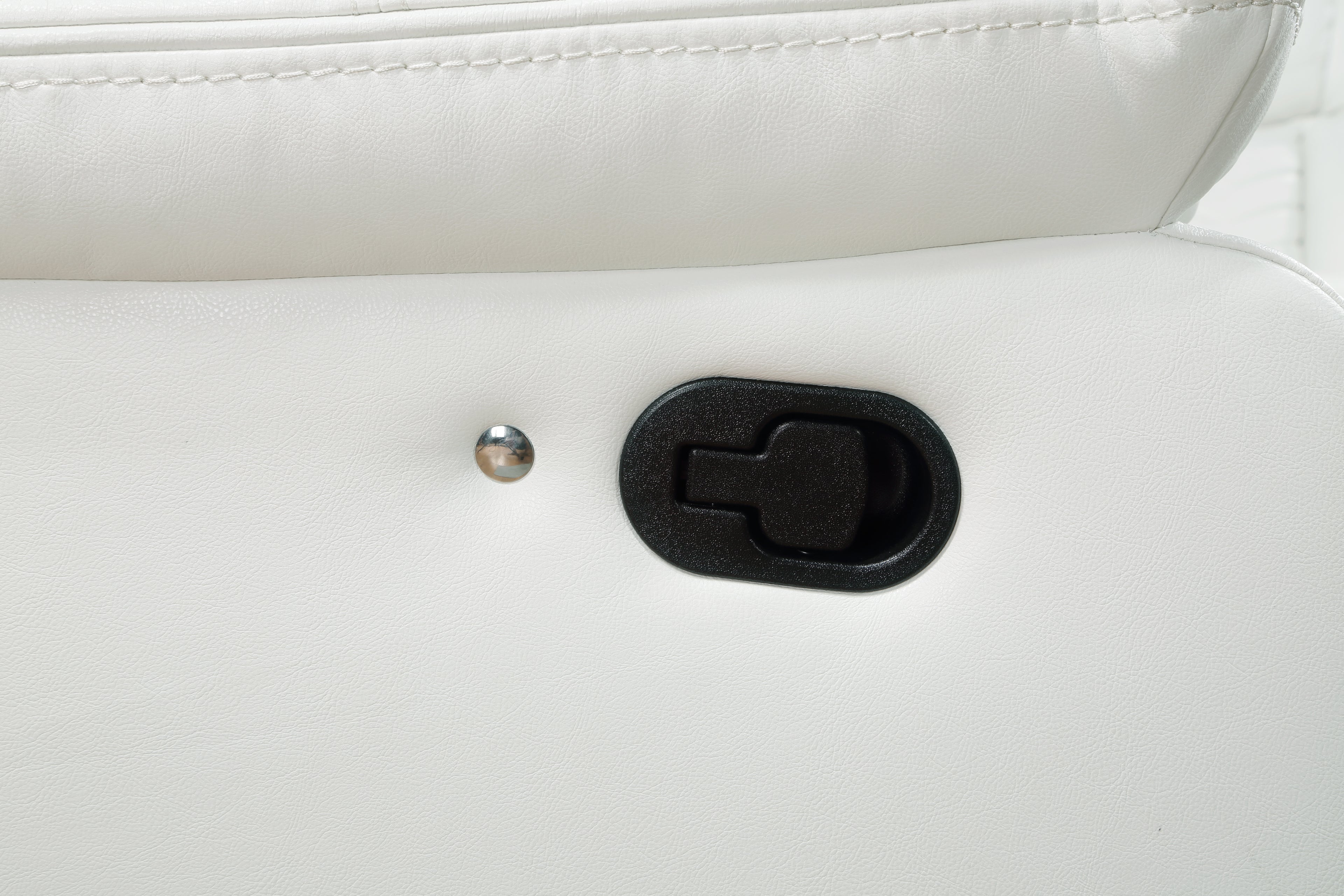 S2021 Lucky Charm Sec White NE