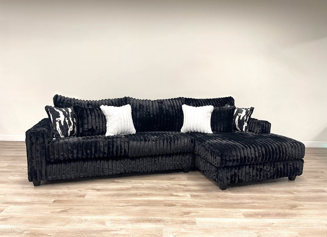 9500 Black Sectional HH