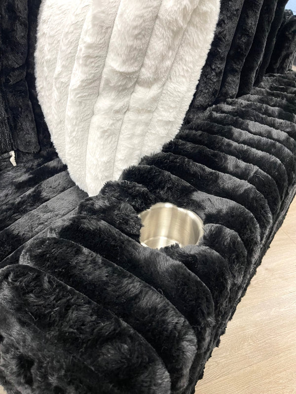 9600 Black Oversized Sectional HH