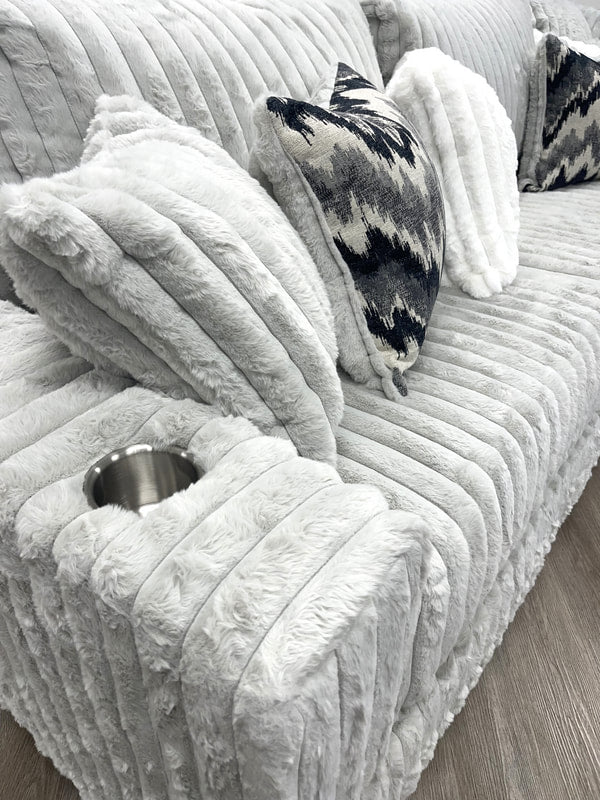 9600 Gray Oversized Sectional HH