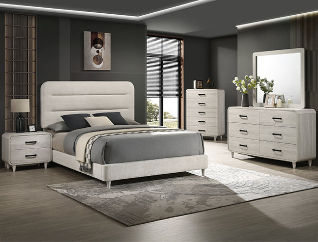 B4900 NYOMI CRO
