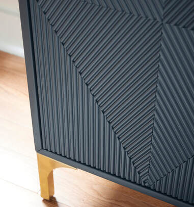 A4000677 - Accent Cabinet 72 HH