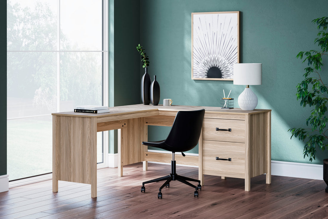 H3929 - Desk HH